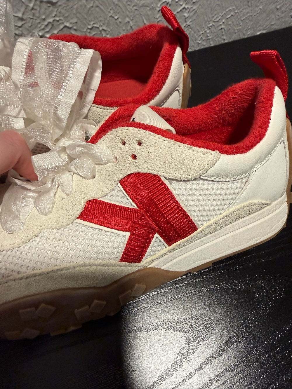 K as in kate sneakers - Picture 2 of 5